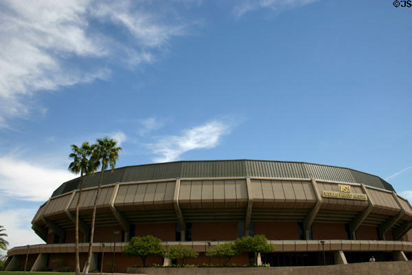 Wells Fargo Arena (1976) of Arizona State University. Tempe, AZ. Architect: Drover, Welch & Lindlan.