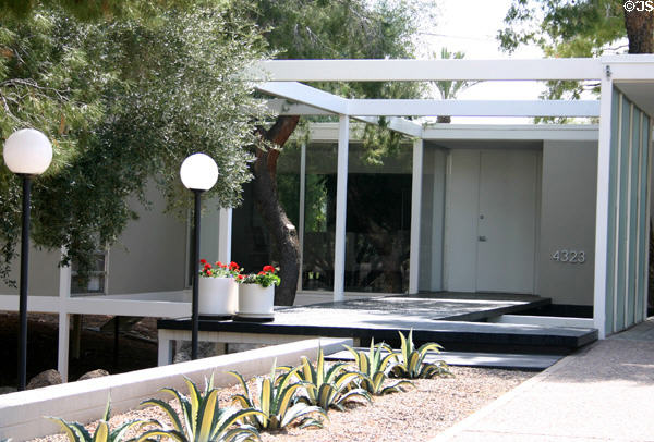 Beadle Residence (1964) (4323 E McDonald). Phoenix, AZ. Architect: Alfred Newman Beadle.
