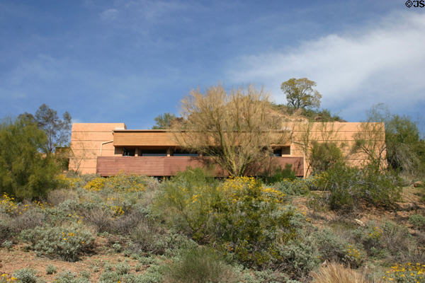 Mahoney residence (1977) (7203 Cottontail Run). Scottsdale, AZ. Architect: Jones & Mah Architects Inc..