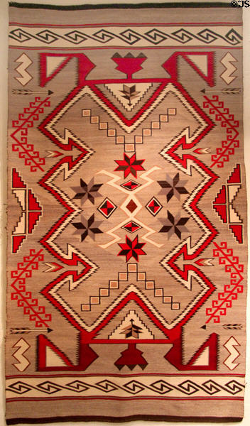 Navajo (Diné) crystal pictorial rug (1930-20) at Tucson Museum of Art. Tucson, AZ.