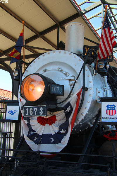 Nose & headlamp of locomotive #1673 at Southern Arizona Transportation Museum. Tucson, AZ.