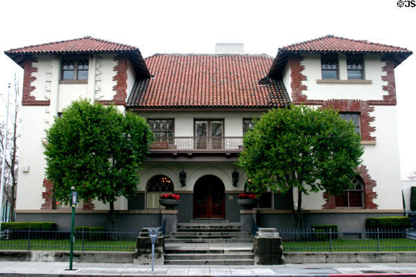 Sainte Claire Apartments (1895) (65 E. St. James St.). San Jose, CA. Architect: A. Page Brown.
