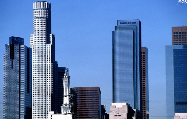 Skyline of downtown skyscrapers: Gas Company Tower, First Interstate World Center, California Plaza & others. Los Angeles, CA.