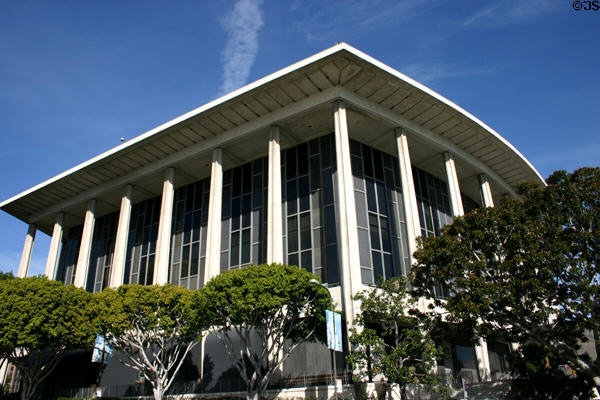 Los Angeles Music Center Dorothy Chandler Pavilion (1964-9). Los Angeles, CA. Architect: Welton Becket & Assoc..