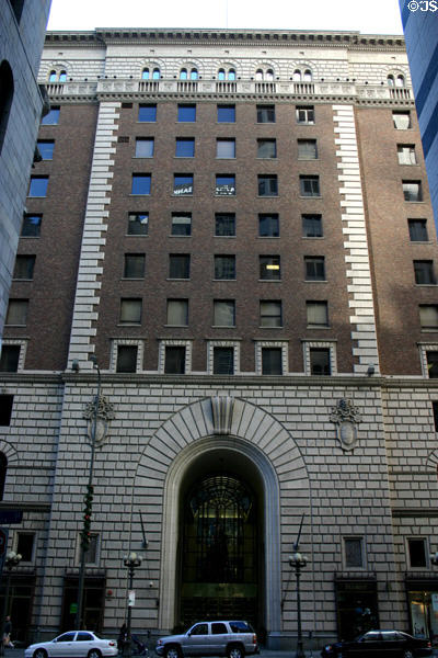 818 Plaza (1925) (12 floors) (818 West 7th St.) (former Barker Brothers building). Los Angeles, CA. Architect: Curlett & Beelman.