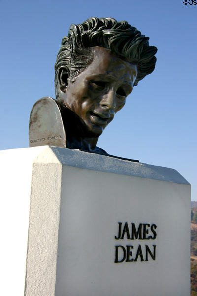 Monument to James Dean who filmed 