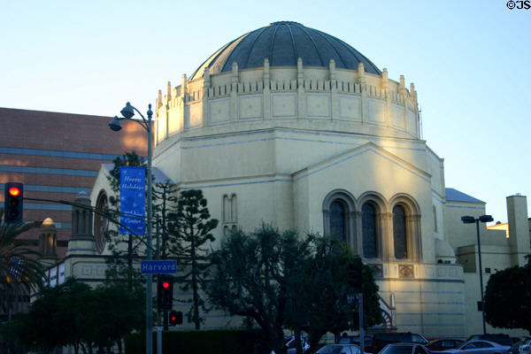 Wilshire Boulevard Temple (1922-9) (3663 Wilshire at Hobart). Los Angeles, CA. Style: Byzantine. Architect: Abraham A. Adelman, S. Tilden Norton & David C. Allison. On National Register.