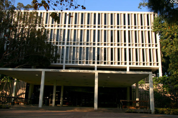 Charles E. Young Research Library (1964) (280 Charles E. Young Dr.). Los Angeles, CA. Architect: Jones & Emmons.
