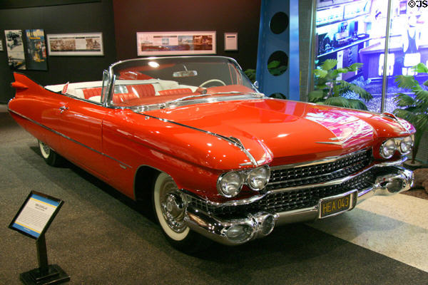 Cadillac series 62 convertible (1959) at Petersen Automotive Museum. Los Angeles, CA.