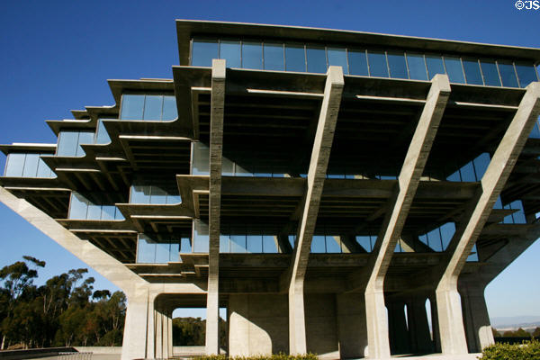 Support structure details of Geisel Library at UCSD. La Jolla, CA.