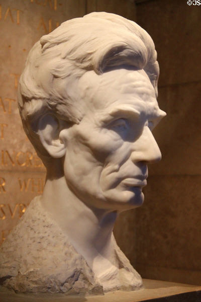 Bust of Lincoln at Lincoln Shrine. Redlands, CA.