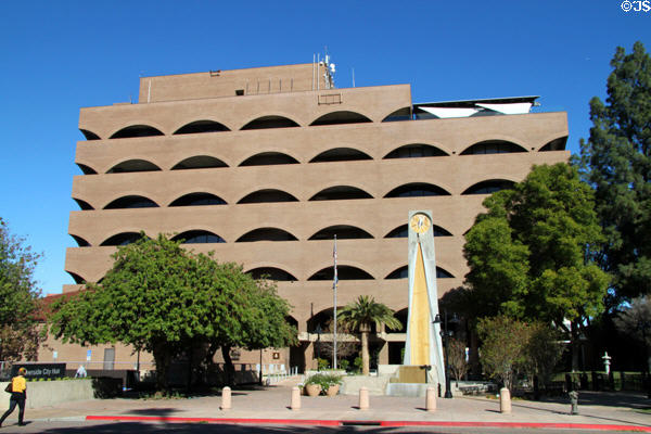 Riverside City Hall (1975) (3900 Main St.). Riverside, CA. Architect: Herman O. Ruhnau.
