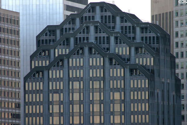 Crown of Embarcadero West (1989) (34 floors) (275 Battery St.). San Francisco, CA. Architect: John Portman & Assoc..