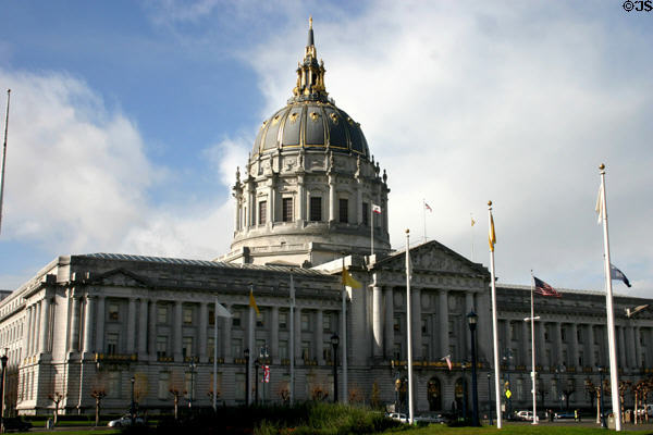 City Hall (1915). San Francisco, CA. Style: Beaux Arts. Architect: Bakewell & Brown.