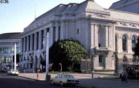 Opera House & Veterans Auditorium. San Francisco, CA.