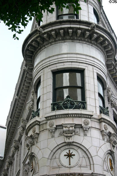 Old Fugazi Bank Building (1907 then 1916) (Columbus at Montgomery) (later Bank of Italy, Transamerica). San Francisco, CA. Architect: Charles Paff + Italo Zanolini.