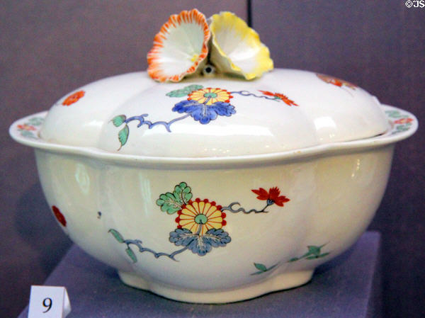 Porcelain tureen with flower handle (c1735-45) from Chantilly, France at Legion of Honor Museum. San Francisco, CA.
