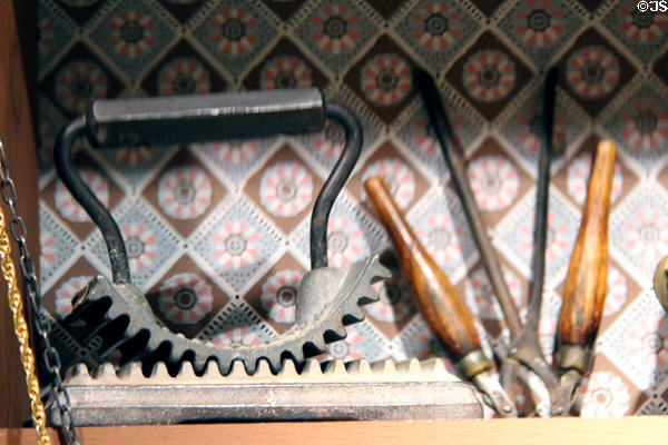 Collar crimping iron at Mariposa Museum. Mariposa, CA.