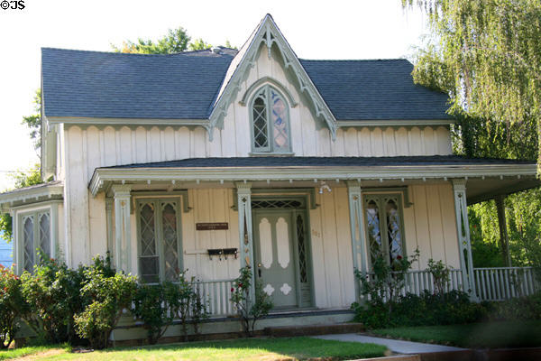 Van Choate-Rosborough House (1858). Yreka, CA. Style: Gothic Revival.
