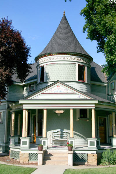 Dr. W.H. Parr House (c1900). Yreka, CA.