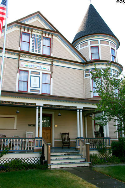 Hudson B. Gillis Mansion (1895) (223 N Oregon St.). Yreka, CA.