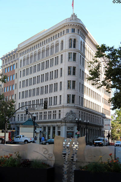Lionel J. Wilson Flatiron Building (aka First National Bank of Oakland Building) (1908) (1401-1419 Broadway) (8 floors). Oakland, CA. Style: Beaux Arts. Architect: Llewellyn B. Dutton.