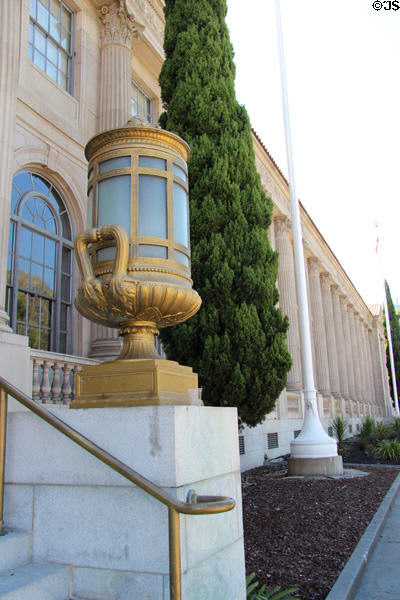 Oakland Main Post Office (1675 7th St.). Oakland, CA.