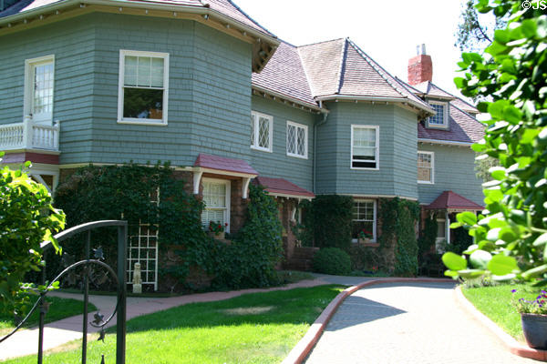 Giffin House (1891) (1040 Mapleton Ave.) in Mapleton Hill Heritage Neighborhood. Boulder, CO. Style: Shingle Style.