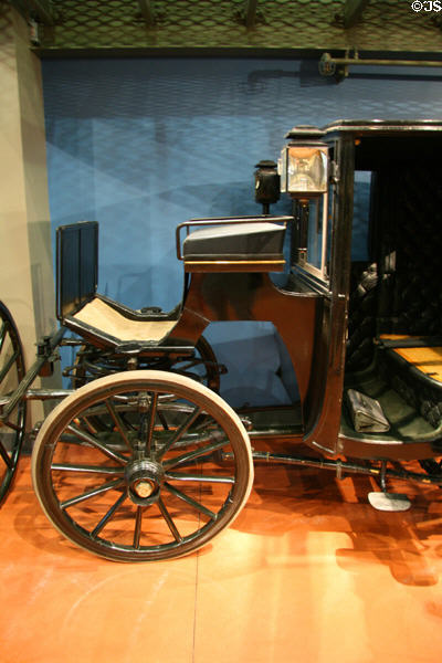 Brougham carriage with arched area under drivers seat to allow tight turns in cities at El Pomar Carriage Museum. Colorado Springs, CO.