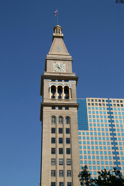 Daniels & Fisher Tower (1910) (99m 325ft) (20 floors) (1601 Arapahoe St. at 16th St. Mall). Denver, CO. Style: Renaissance Revival. Architect: George H. Williamson & Frederick J. Sterner. On National Register.