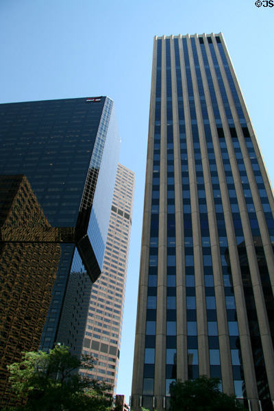 First Interstate Tower North (1974) (32 floors) (633 17th St.) to right of 707 17th Street. Denver, CO.