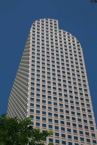 Wells Fargo Center (1983) (50 floors) (1700 Lincoln St.). Denver, CO. Architect: Johnson/Burgee Architects, Morris-Aubry.