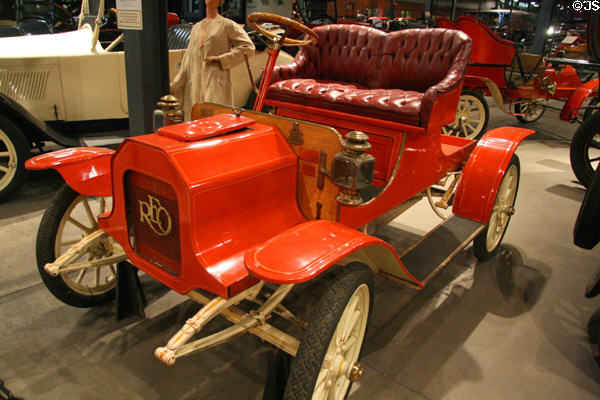 REO 1-cylinder Runabout (1907) by Ransom E. Olds at Forney Museum. Denver, CO.