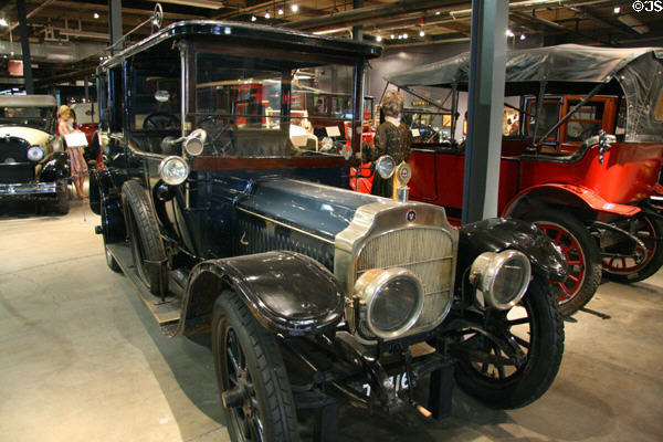 Vauxhall Randoulet Overland Coach (1912) from London at Forney Museum. Denver, CO.