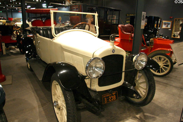 Hupmobile Roadster Series R (1922) at Forney Museum. Denver, CO.