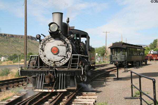 Royal Gorge locomotive #40 circles Colorado Railroad Museum. CO.