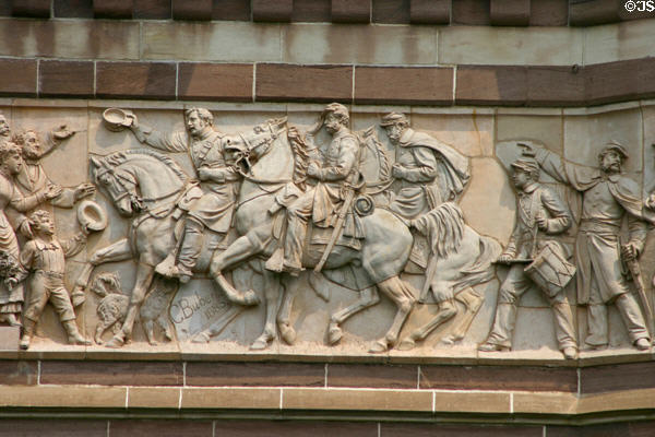 U.S. troops on horseback on Civil War Memorial frieze. Hartford, CT.