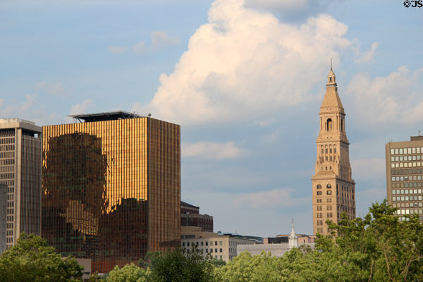 Gold Building (1975) & Travelers Tower (1919) (24 floors) (1 Grove St.). Hartford, CT.