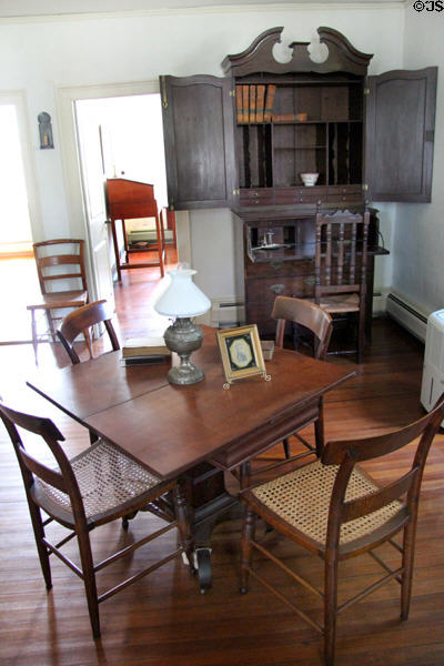 Card table with chairs & desk at Dr. Hezekiah Chaffee House. Windsor, CT.