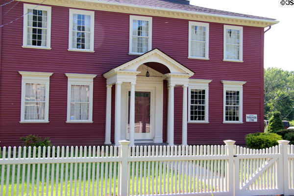 Thomas Hayden House (1789) on Palisado Green. Windsor, CT.