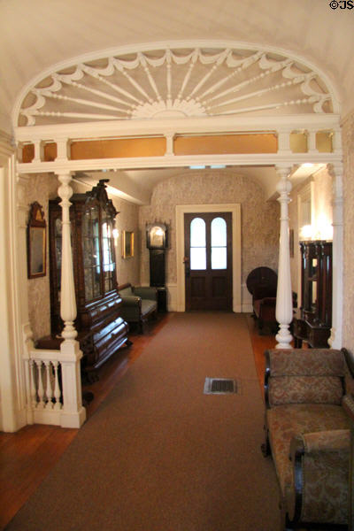 Central hall with division arch at Hurlbut-Dunham House. Wethersfield, CT.