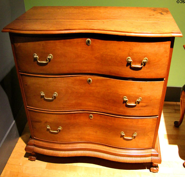Chest of drawers (1800) attrib. to Bates How of Canaan, CT at Mattatuck Museum. Waterbury, CT.