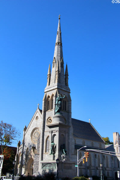 Civil War Memorial & St. John's Parish Church. Waterbury, CT.