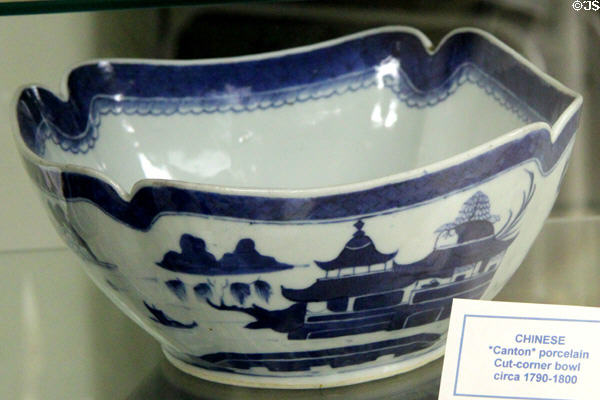 Chinese export blue & white cut-corner Canton porcelain bowl (c1790-1800) at Judson House. Stratford, CT.