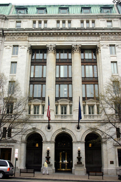 National Metropolitan Bank Building (1907) (655 15th St. NW). Washington, DC. Style: Beaux arts. Architect: Gordon, Tracy & Swartwout. On National Register.