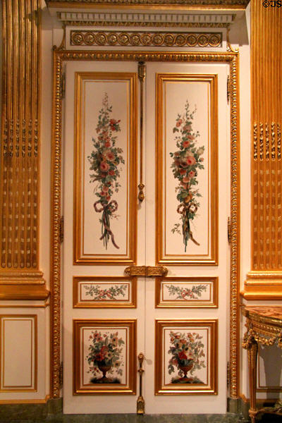 Door in Salon Doré from hôtel de Clermont in Paris (1770) at Corcoran Gallery of Art. Washington, DC.