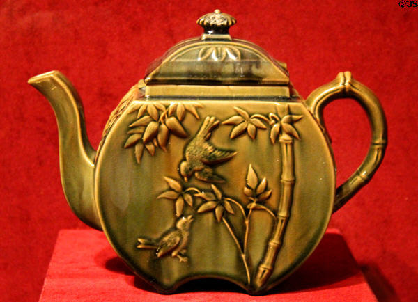Glazed earthenware teapot (c1880-88) by Chelsea Keramic Art Works, Chelsea, MA at Smithsonian American Art Museum. Washington, DC.