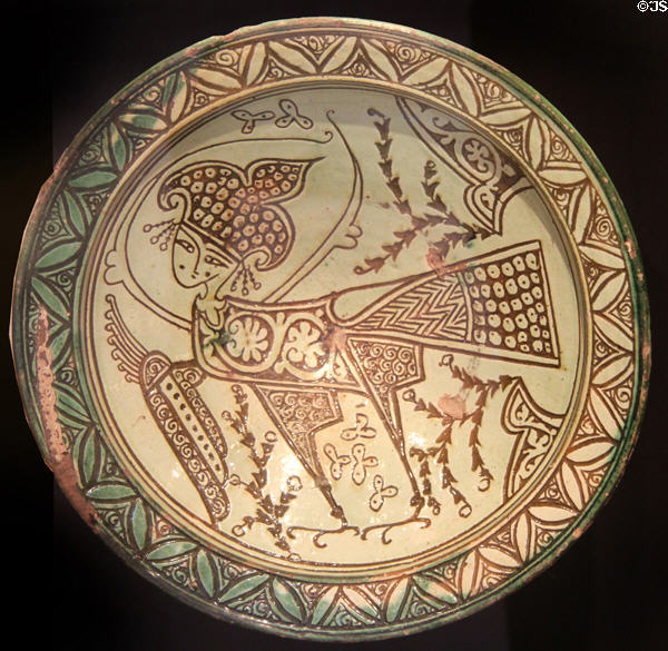 Late Byzantine ceramic bowl with Harpy (13thC) at Dumbarton Oaks Museum. Washington, DC.