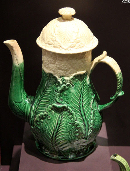 Creamware coffee pot in shape of cauliflower (c1760) by Thomas Whieldon & Josiah Wedgwood of Staffordshire, England at DAR Memorial Continental Hall Museum. Washington, DC.