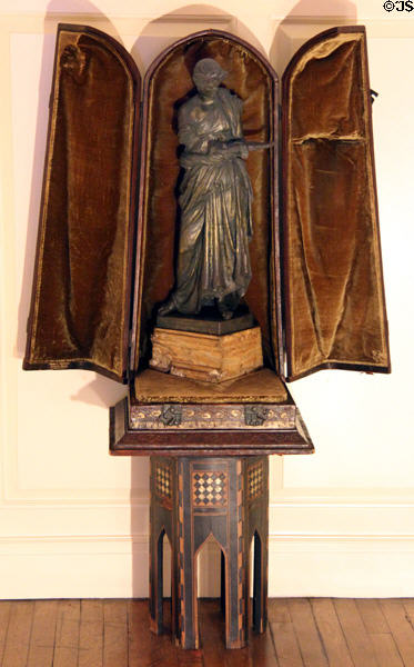 Statue presented to President Wilson by Rome (1918) at Woodrow Wilson House. Washington, DC.